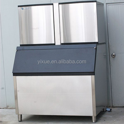 상업용 큐브 제빙기 681kg/일 수냉식 220V